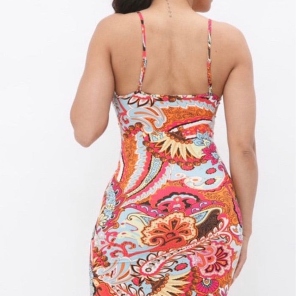 Bodycon beautiful dress - Picture 4 of 4